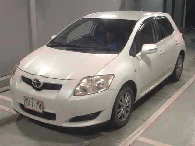 TOYOTA AURIS
