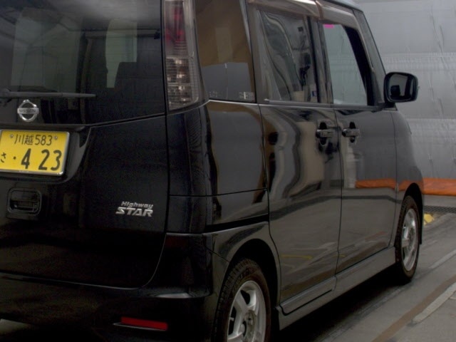 NISSAN ROOX