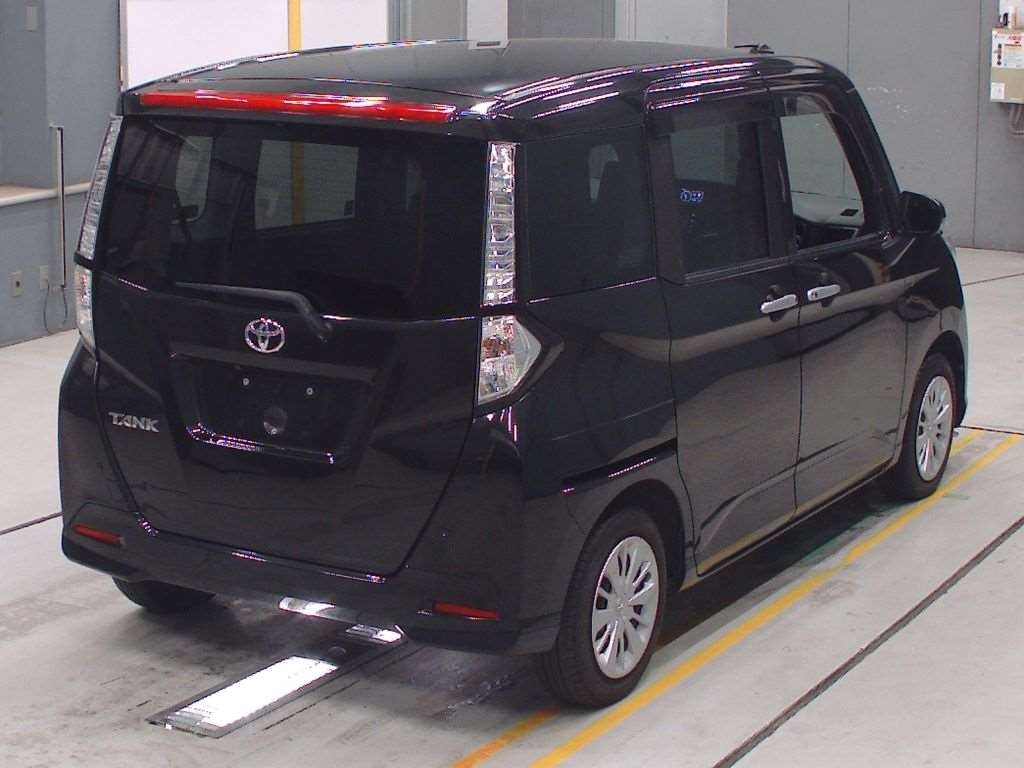 TOYOTA TANK