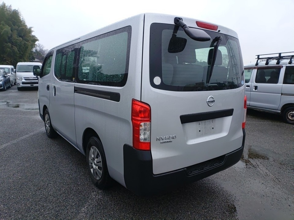 NISSAN NV350 CARAVAN