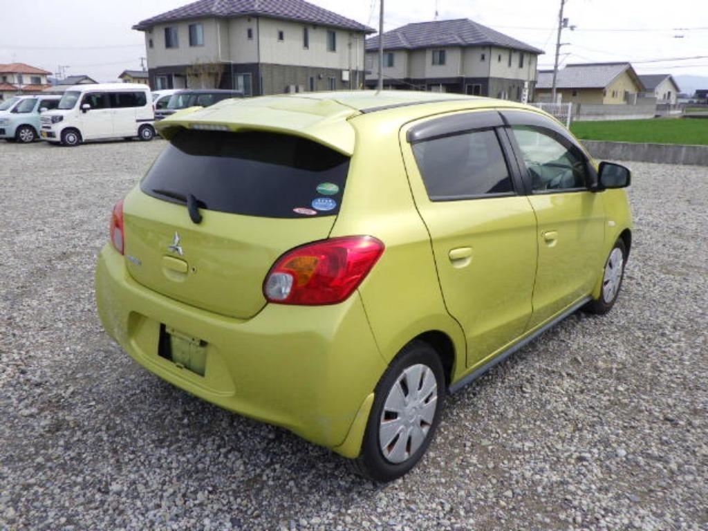 MITSUBISHI MIRAGE