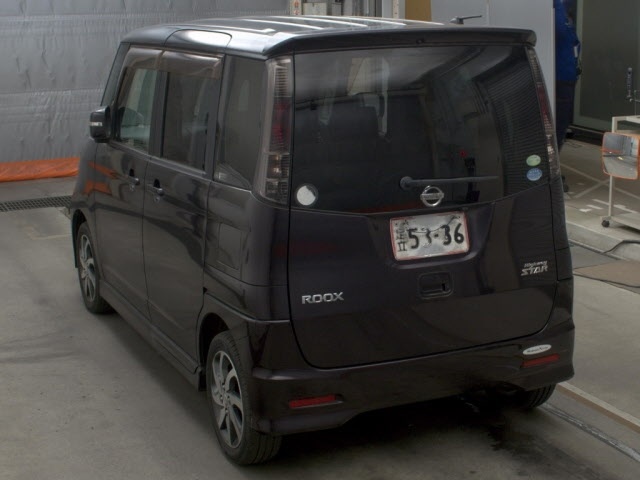NISSAN ROOX