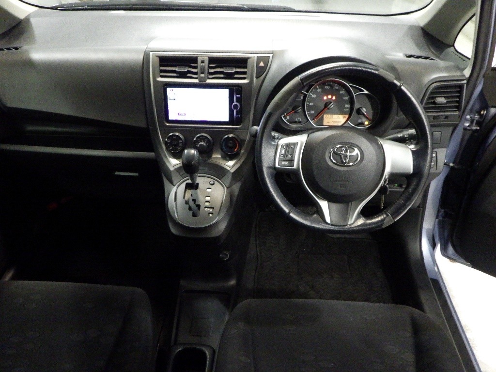 TOYOTA RACTIS