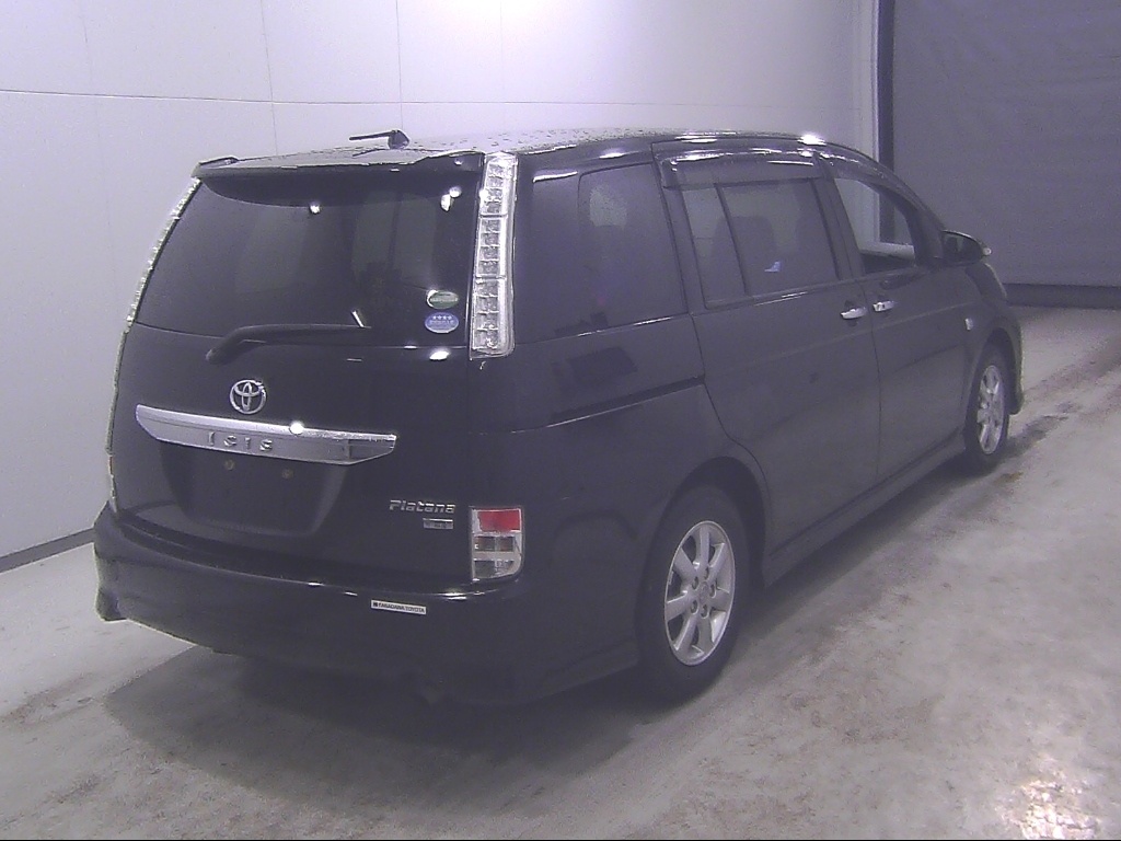TOYOTA ISIS
