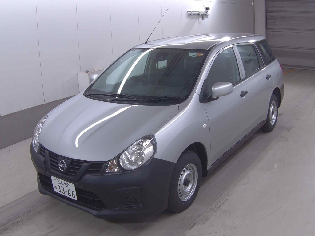 NISSAN AD