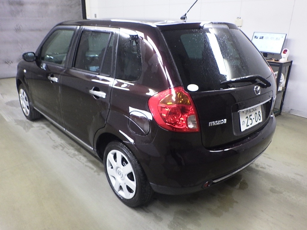 MAZDA VERISA