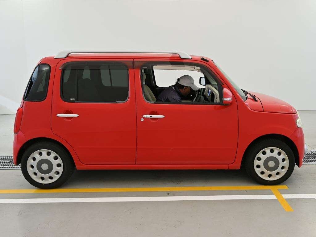 DAIHATSU MIRA COCOA