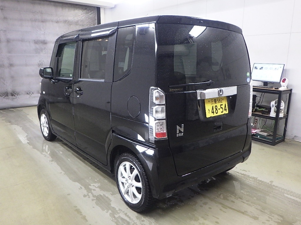 HONDA N-BOX