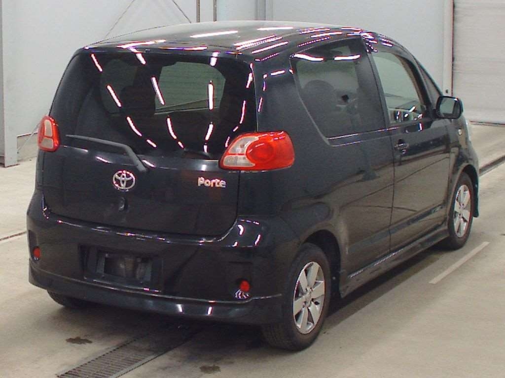 TOYOTA PORTE