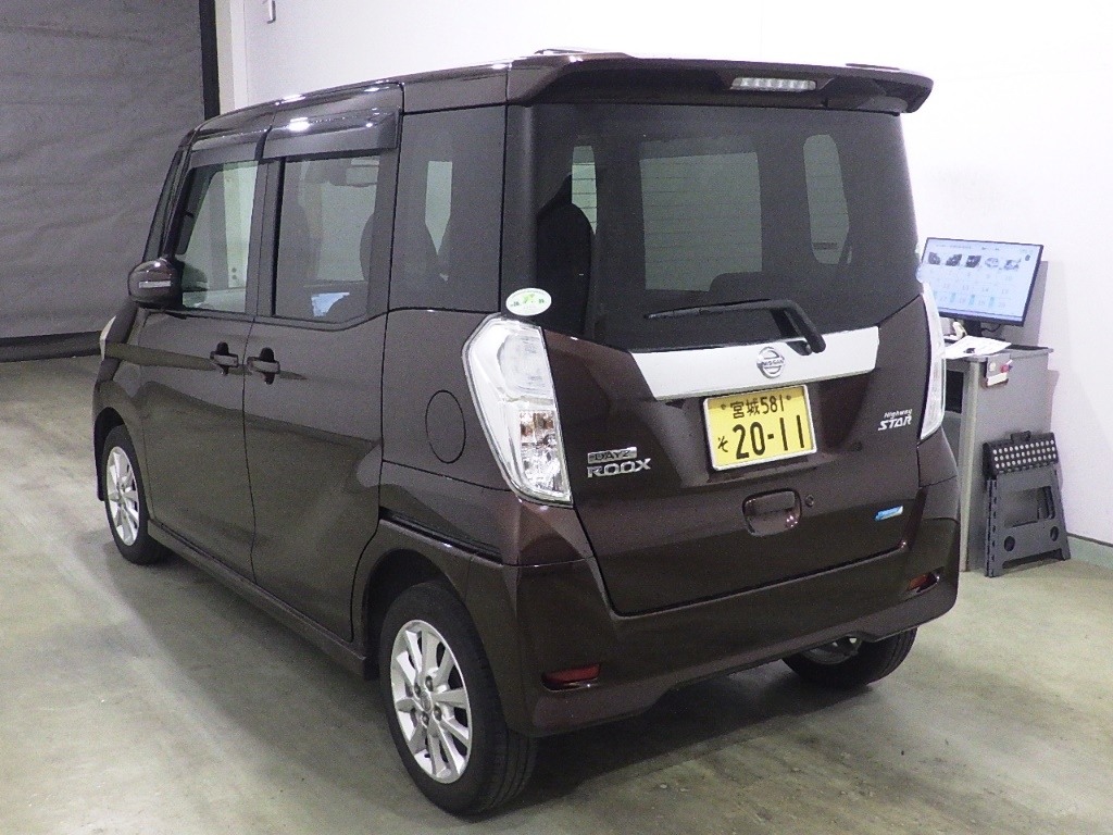 NISSAN DAYZ ROOX
