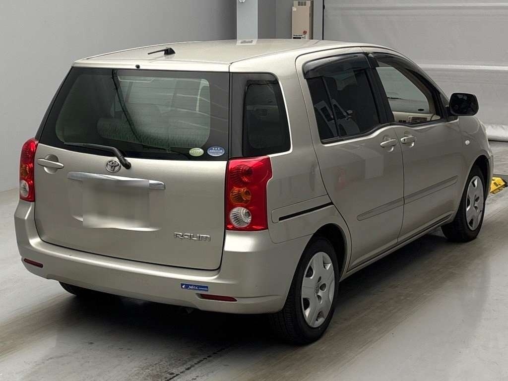 TOYOTA RAUM