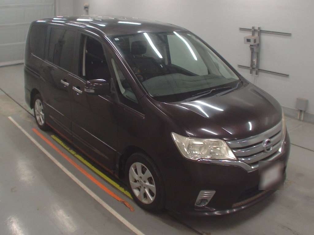 NISSAN SERENA