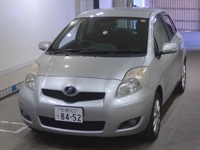 TOYOTA VITZ
