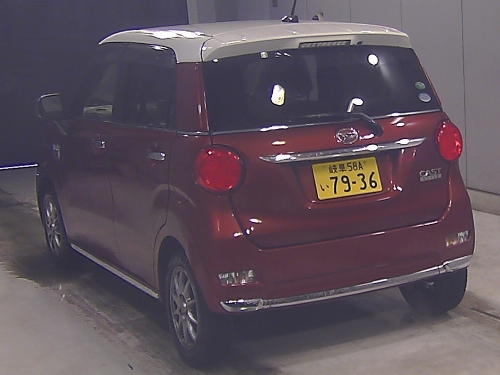DAIHATSU CAST