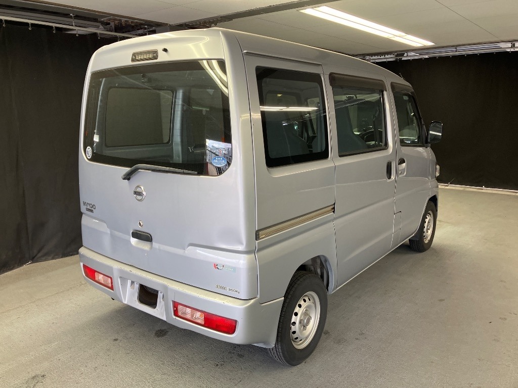 NISSAN NV100 CLIPPER