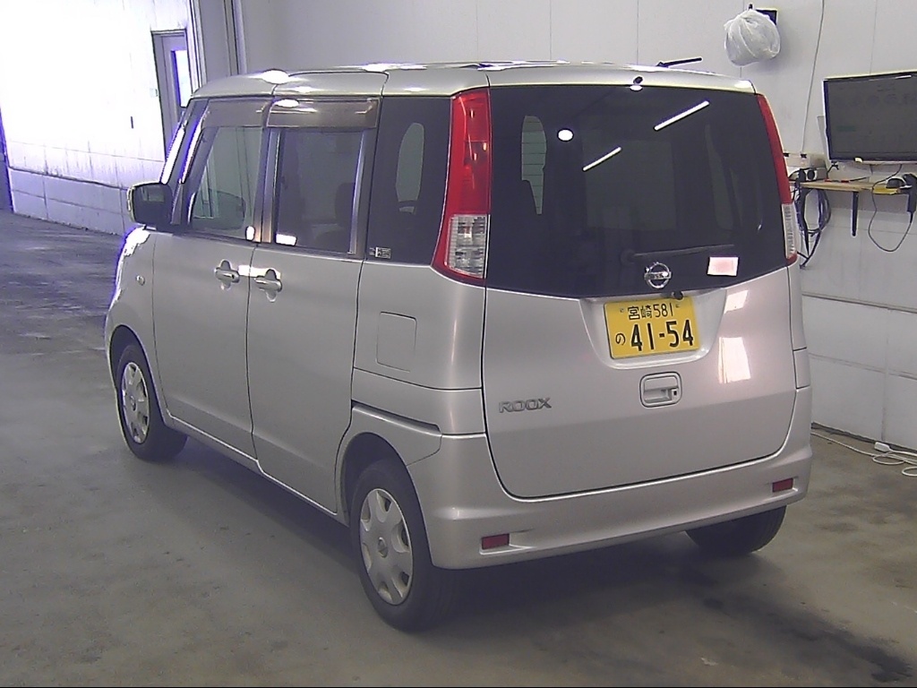 NISSAN ROOX