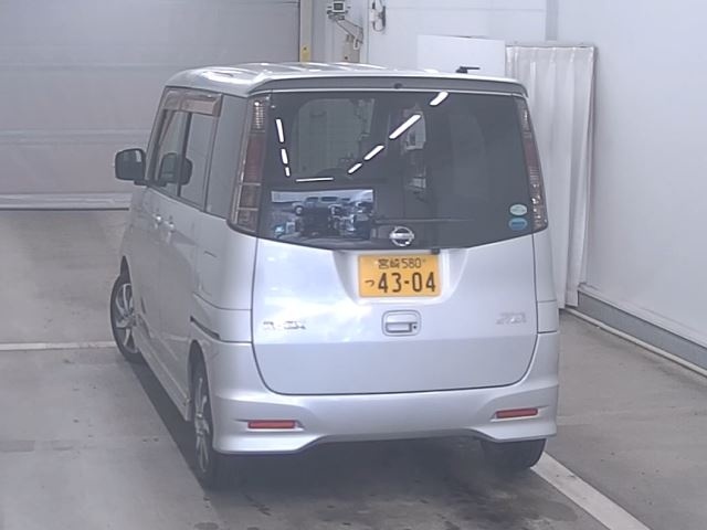 NISSAN ROOX