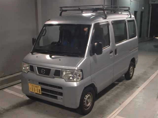 NISSAN NV100 CLIPPER
