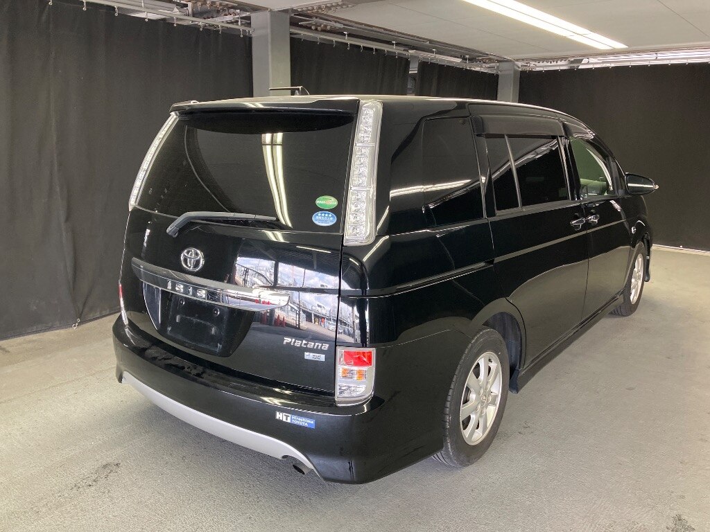 TOYOTA ISIS