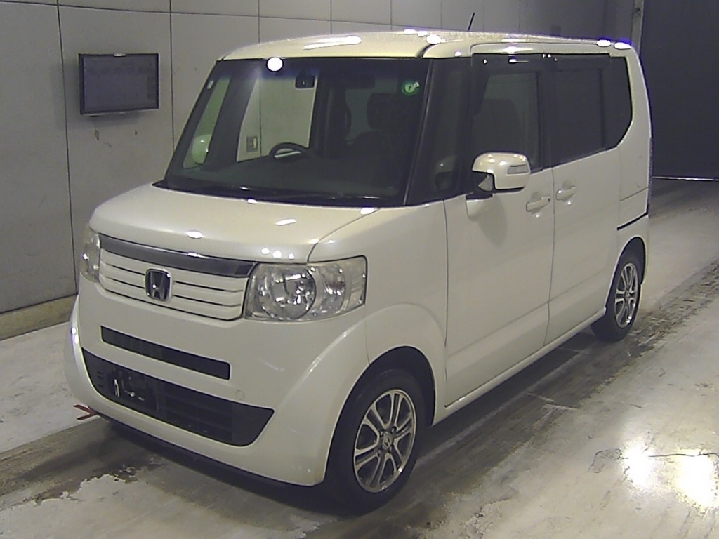 HONDA N-BOX