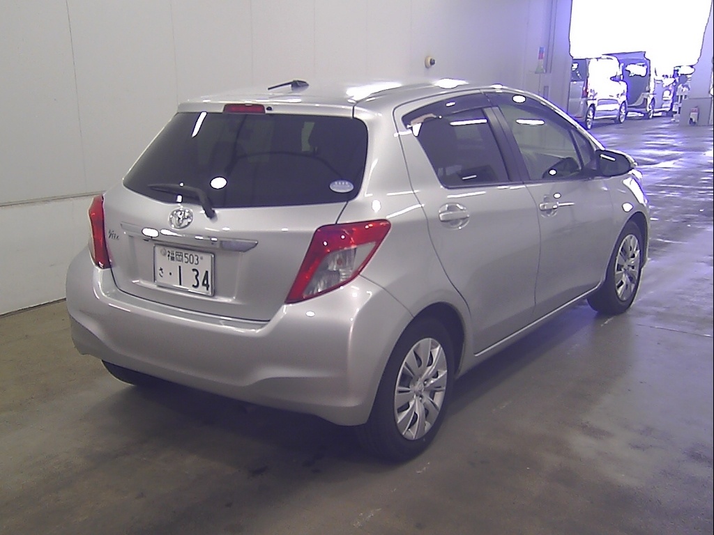 TOYOTA VITZ