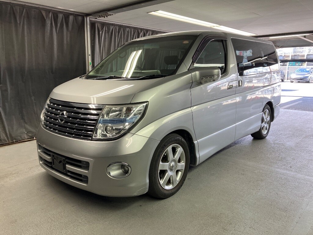 NISSAN ELGRAND