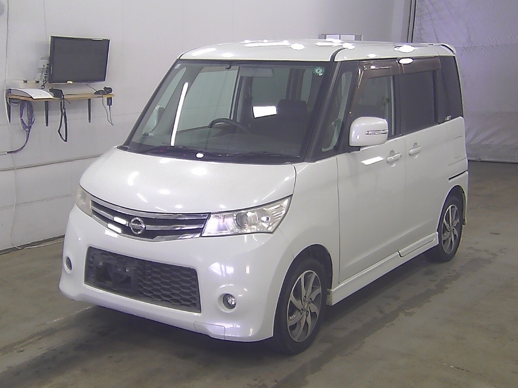 NISSAN ROOX