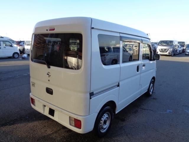 NISSAN NV100 CLIPPER