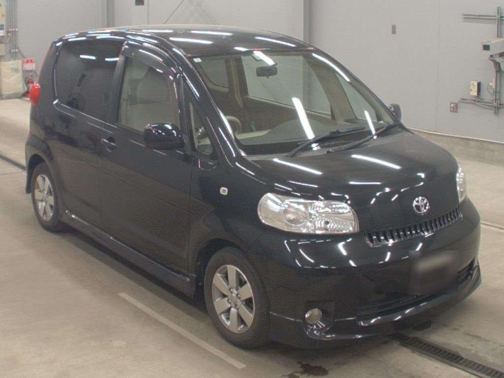 TOYOTA PORTE