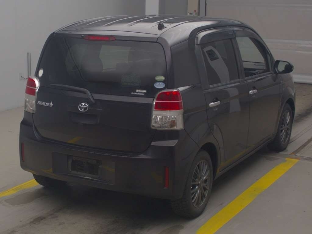 TOYOTA SPADE