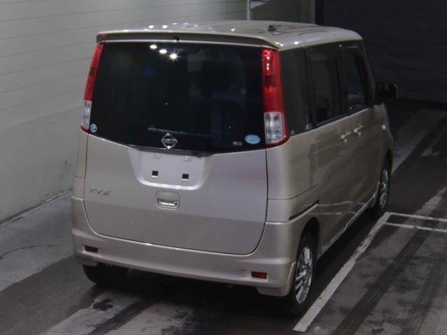 NISSAN ROOX