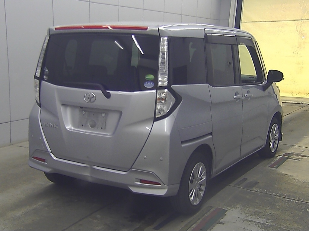 TOYOTA TANK