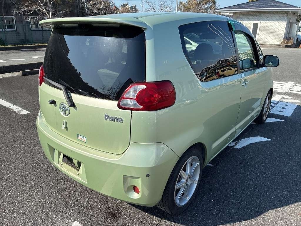 TOYOTA PORTE