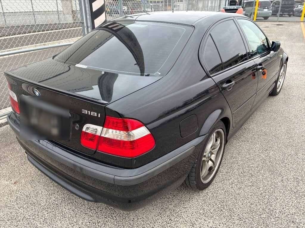 BMW 3-SERIES