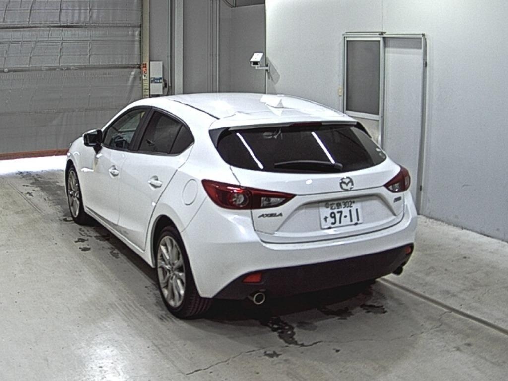 MAZDA AXELA