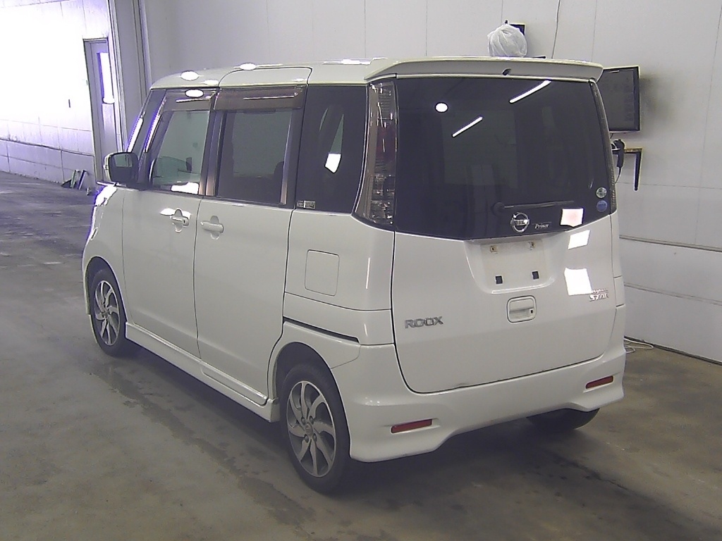 NISSAN ROOX