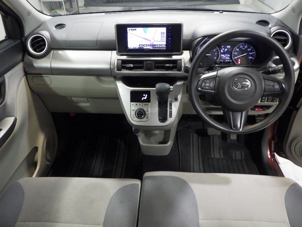 DAIHATSU CAST