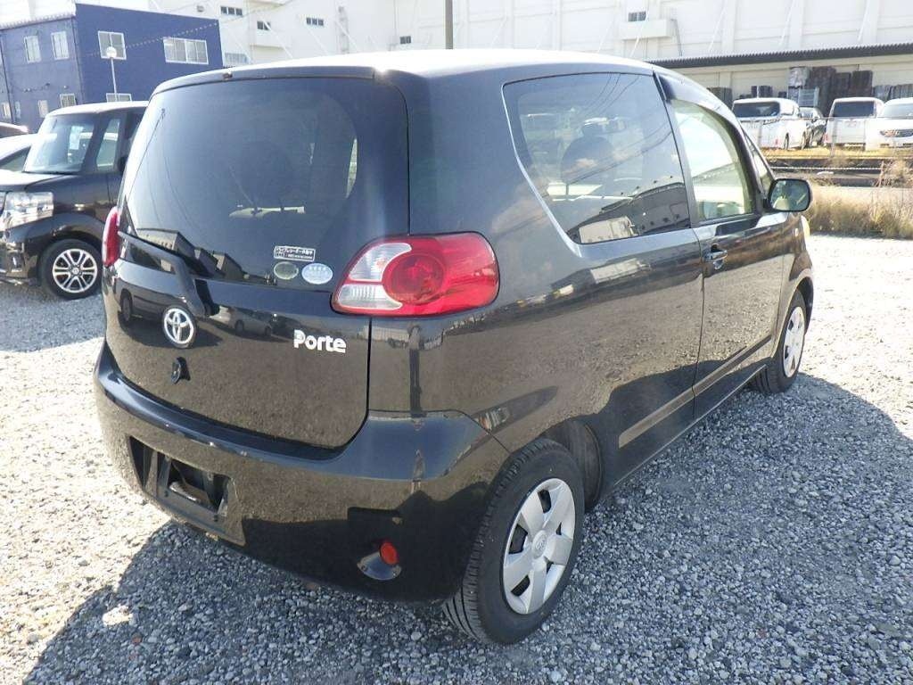 TOYOTA PORTE