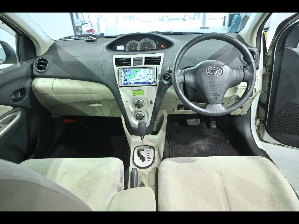 TOYOTA BELTA