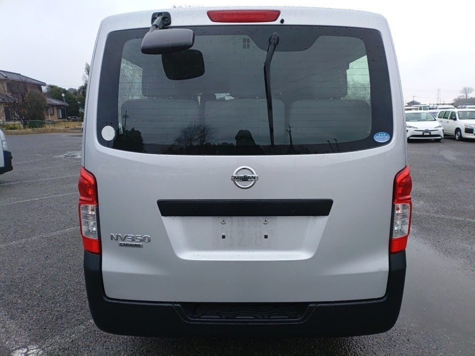 NISSAN NV350 CARAVAN
