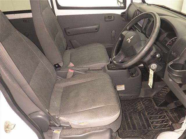 MITSUBISHI MINICAB