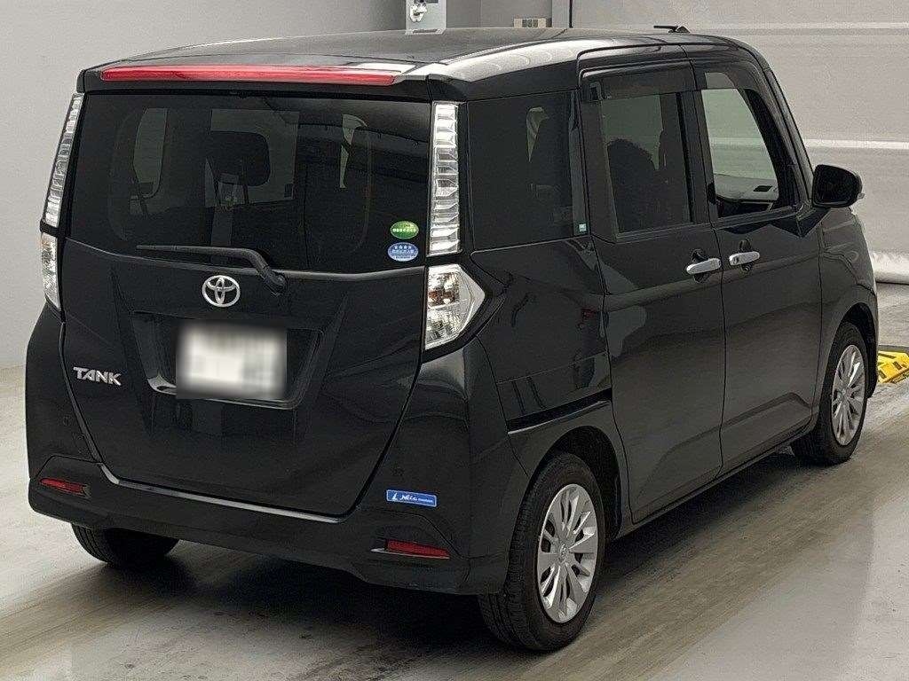 TOYOTA TANK