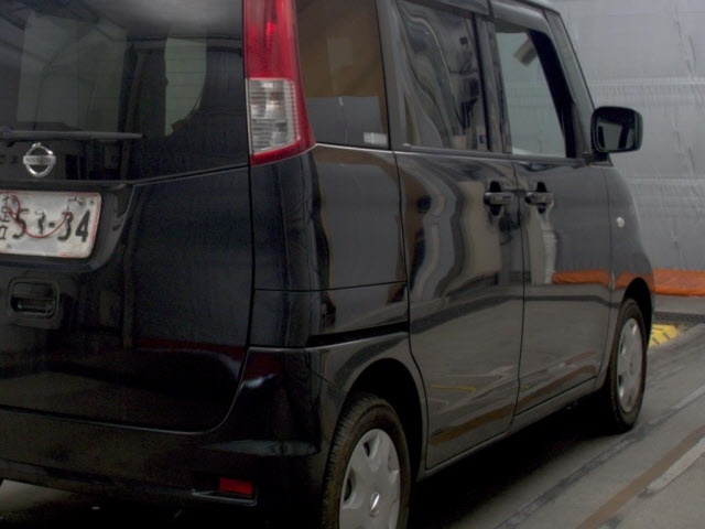 NISSAN ROOX