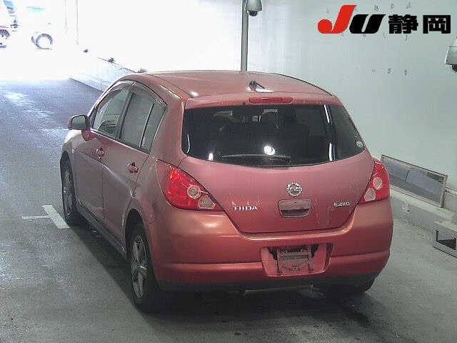 NISSAN TIIDA