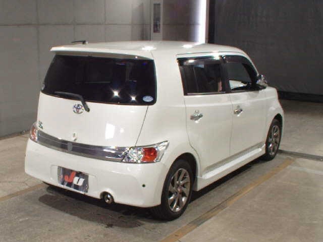 TOYOTA BB