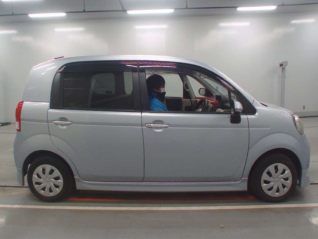 TOYOTA PORTE