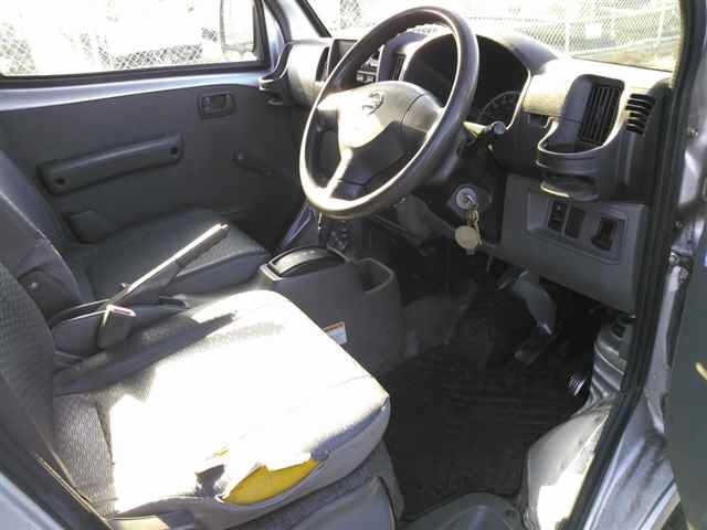 NISSAN NV100 CLIPPER