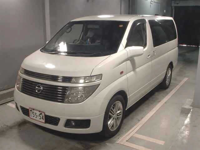 NISSAN ELGRAND
