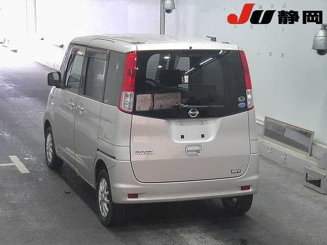 NISSAN ROOX