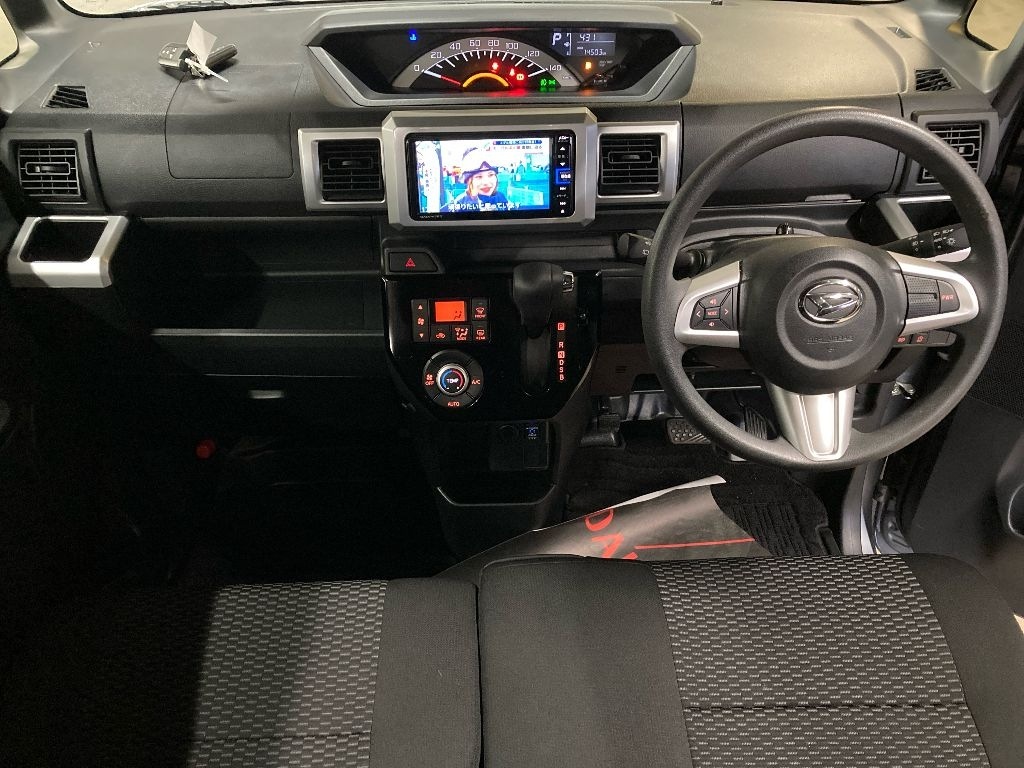 DAIHATSU WAKE
